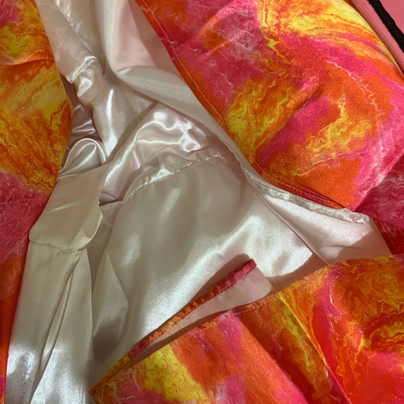 Wow! Prom formal gown - Picture 4 of 5